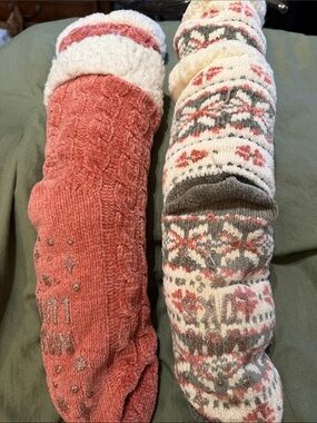 Muk Luks Coral and Cream Patterned Cozy Sock Duo